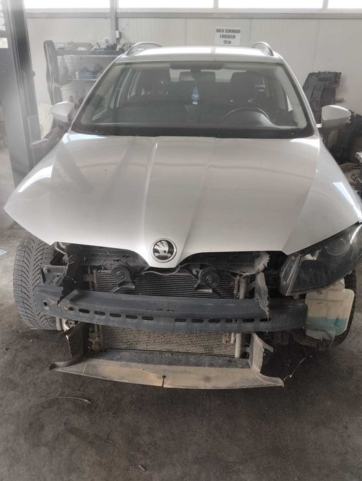 Dezmembrez skoda octavia scout DSG-RBQ  culoare LA7W cod motor CUNA