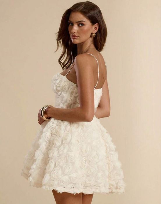 Официална рокля бяла кремава ХС размер XS