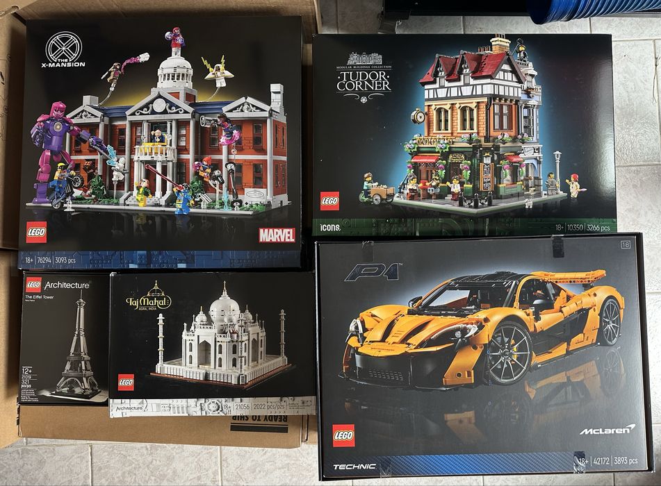 ЧИСТО НОВИ конструктори LEGO Technic Icons Botanical Creator ЛЕГО