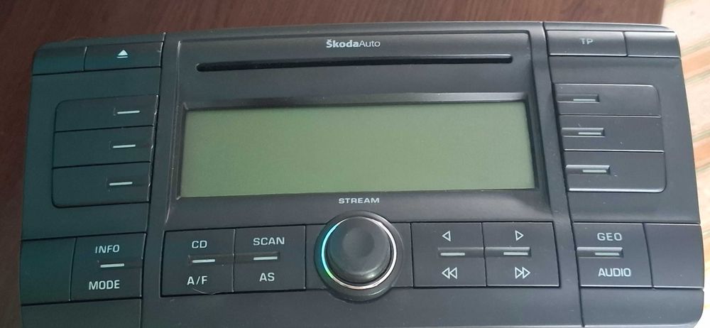Radio casetofon scoda 2