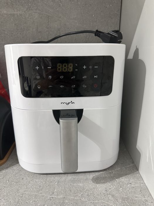 Vand fripteuza cu aer cald