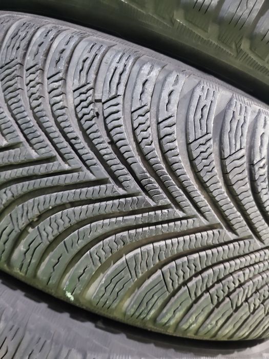 4 бр зимни 225/55/17 Michelin