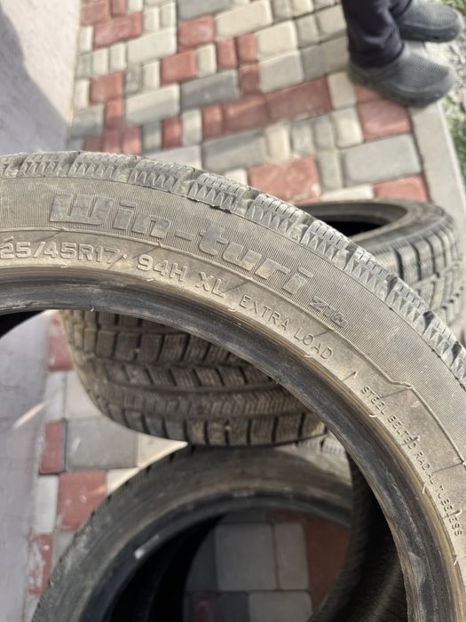 Шины зимние r17, 4шины в комплекте