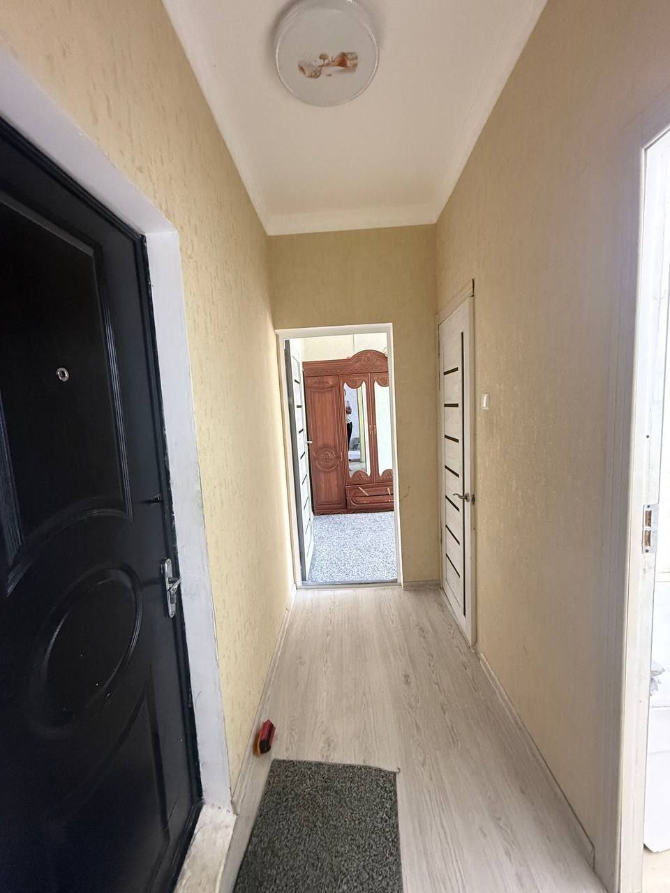 Arenda kivartira yosh oylalar uchun metiro yaqinida joylashgan