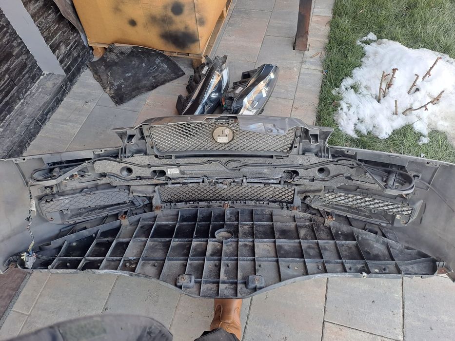 Bara fata Faruri Jaguar XF Facelift 2011-2015 radiatoare aripa st dr