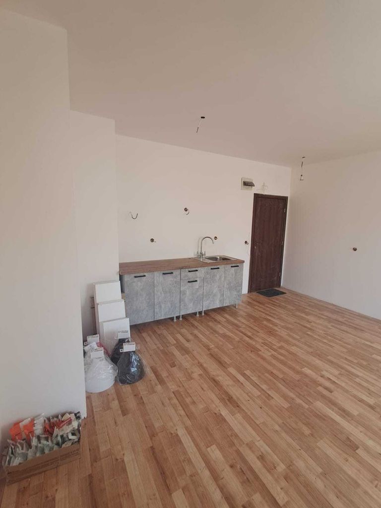 Продава се Двустаен апартамент в с. Нови хан, Област София-област - 57 кв.м за 1228 €/кв.м - Снимка #4