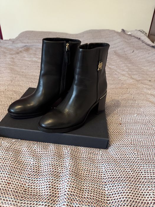 Боти Tommy Hilfiger 38