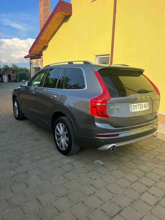 Vând Volvo xc90 impecabil