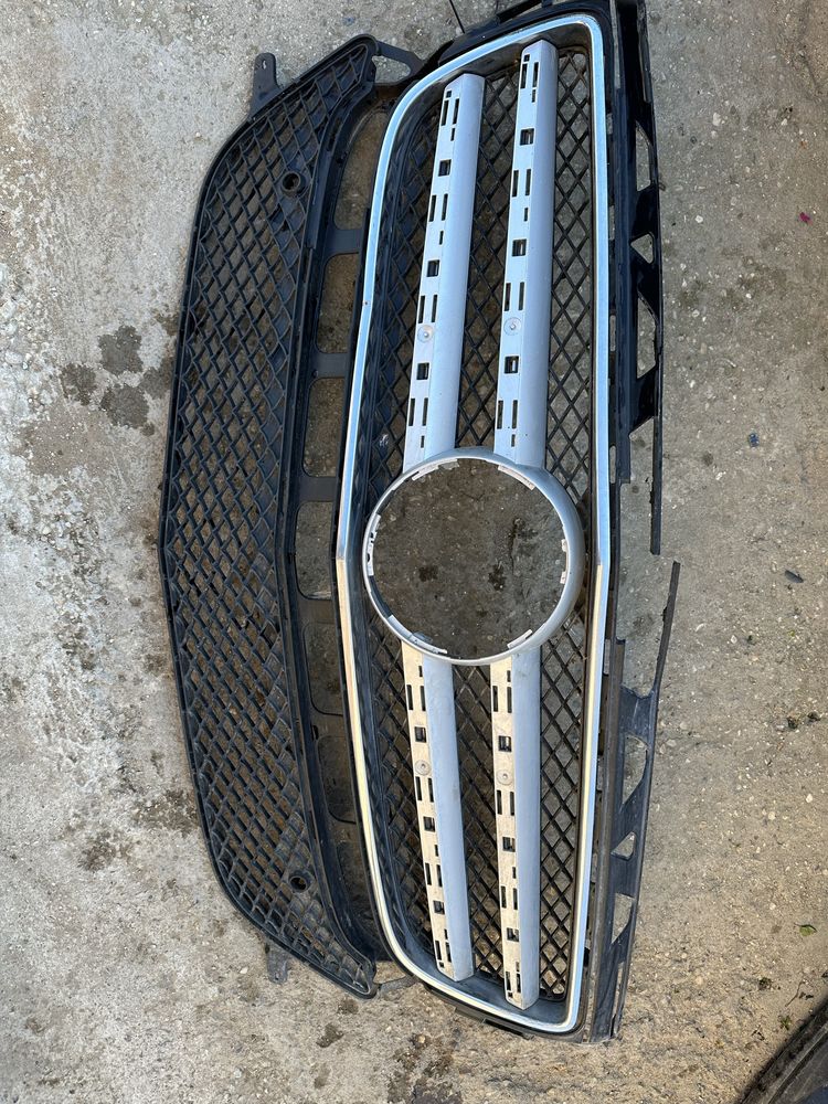 Grilă radiator mercedes cls.