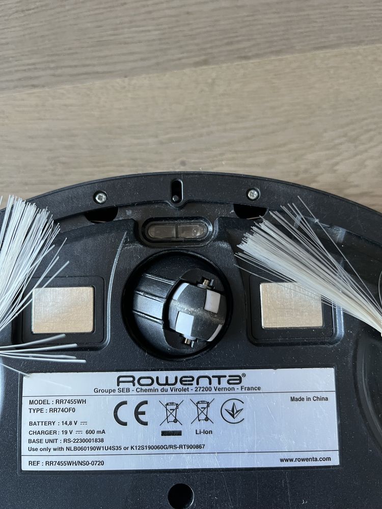 Robot aspirator Rowenta Explorer Serie60