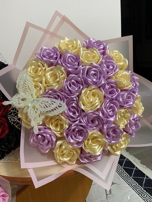 Flori din satin personalizate fix pe placul tau!