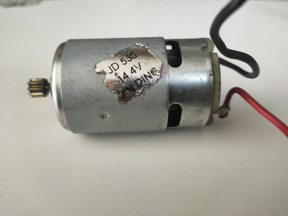 Lot piese filetanta 14,5 v-motor,iîntrerupător,reductor/angrenaj,mandr