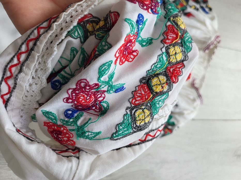 Ie veche traditionala autentica