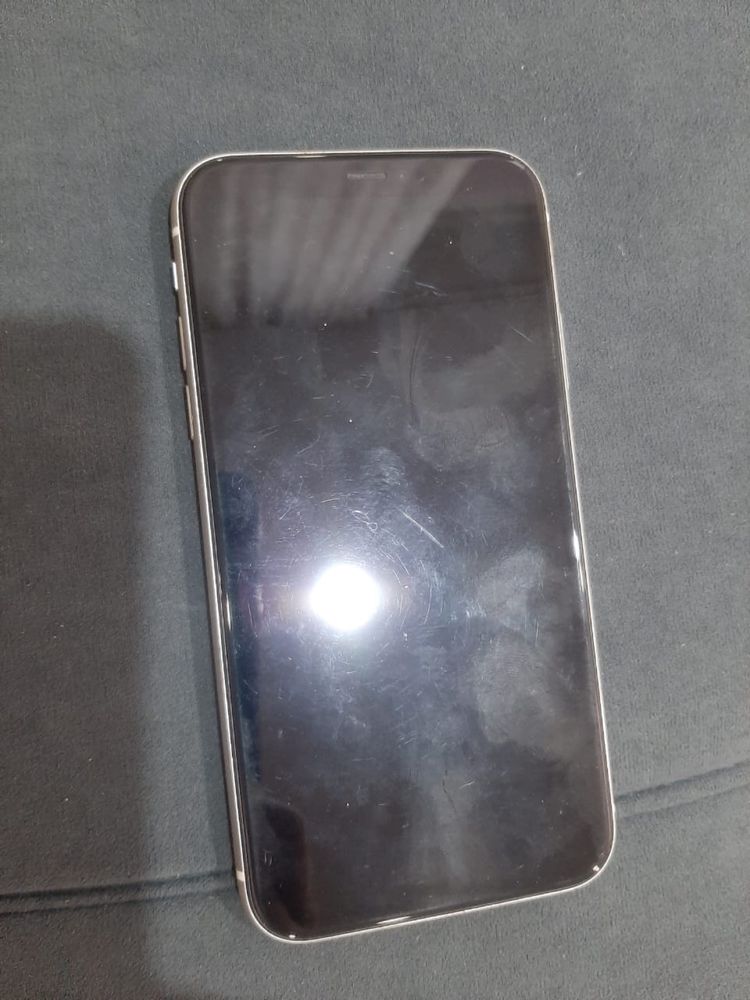 iPhone 11.