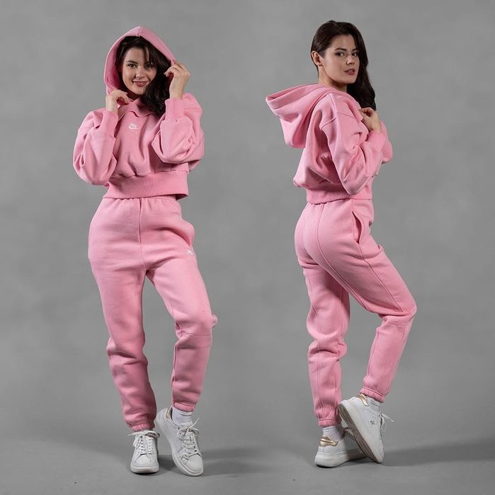 Нова колекция!Дамски зимни екипи-Nike