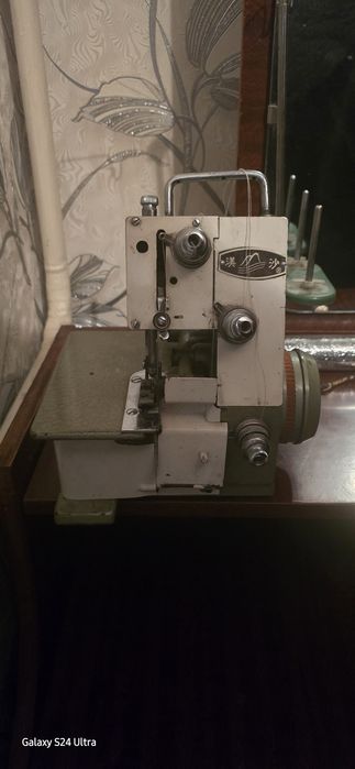 Оверлок / китай / рабочий