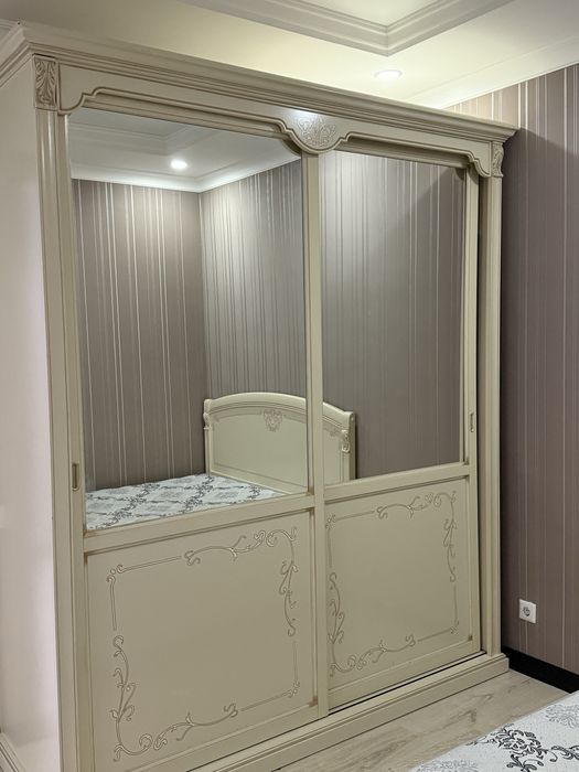 Продам спальный Гарнитур