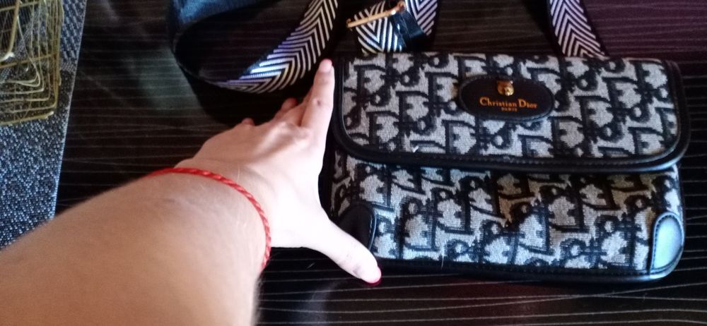 Модная, новая  сумка .