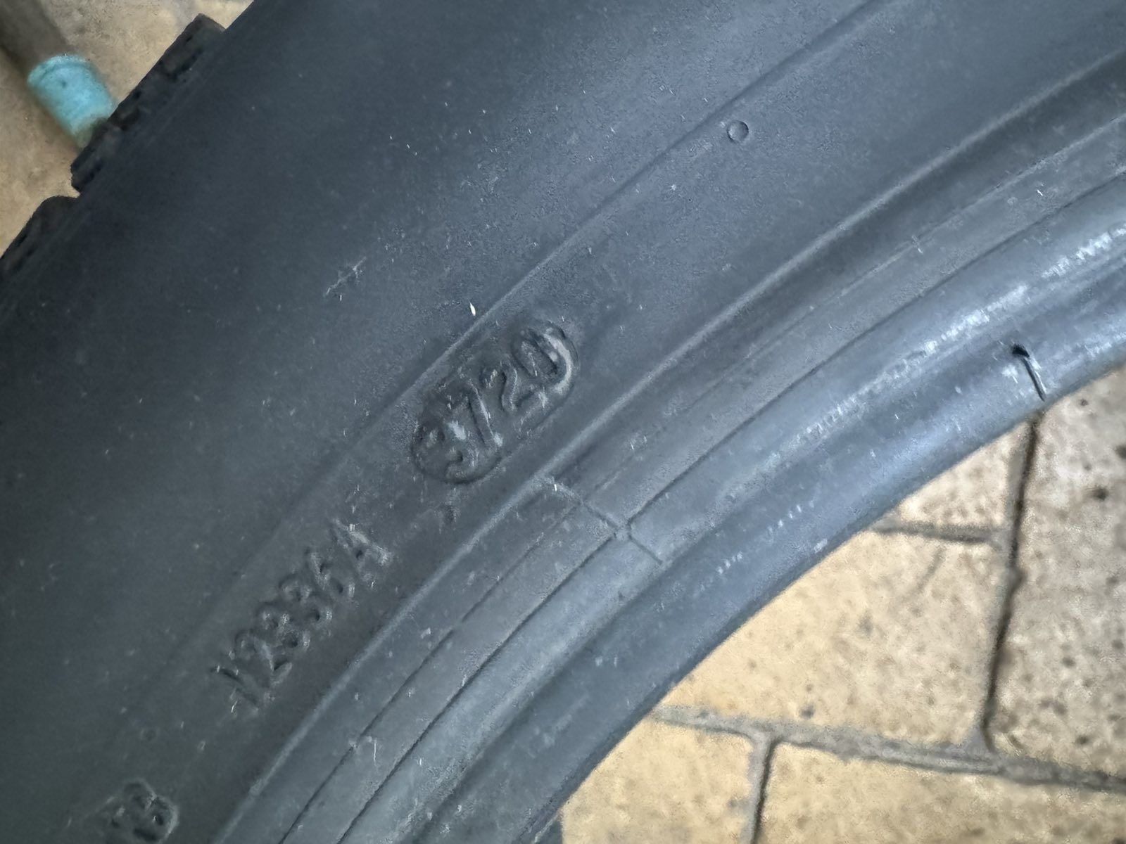 Зимни гуми 255/45/19 и 285/40/19 Pirelli P zero winter