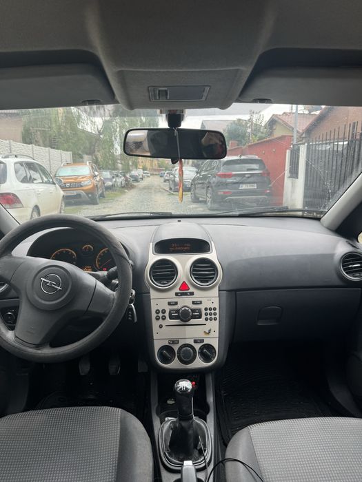 Ocazie !!! Vand Opel Corsa 1.2 2010