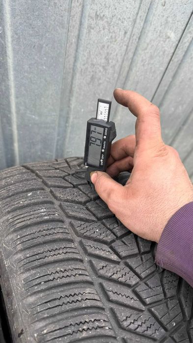 235 50 19 iarna Hankook Winter I CEPT EVO3 DOT 1921