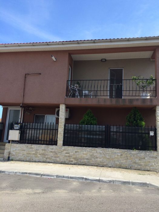 Casa de vânzare (vila duplex) vedere lac