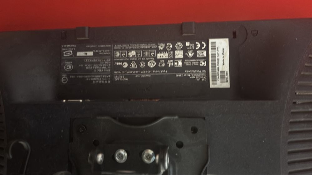 Продавам Монитори