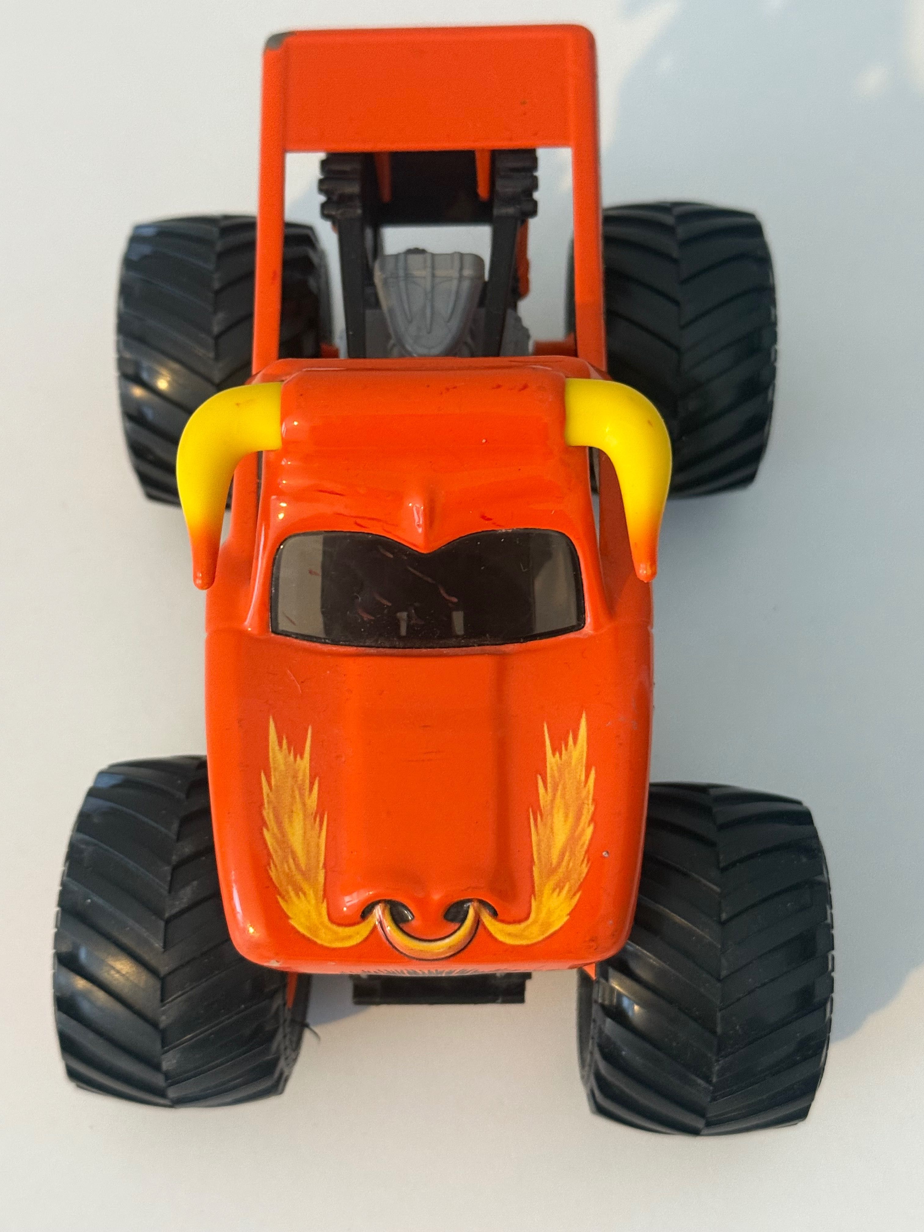 Кола играчка Monster Jam Dragon Monster Truck