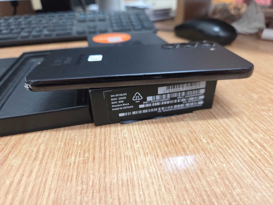 Samsung s25 12GB cu 128GB