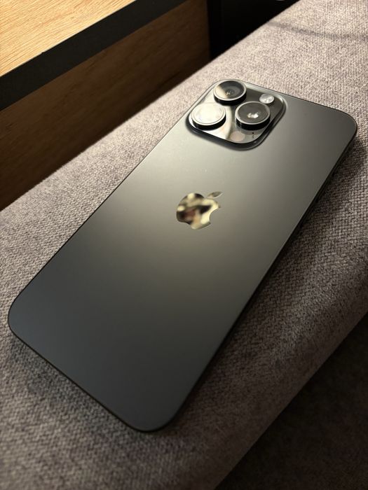 Iphone 15 pro max ( 96% battery health )