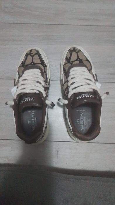 Adidași Valentino Garavani