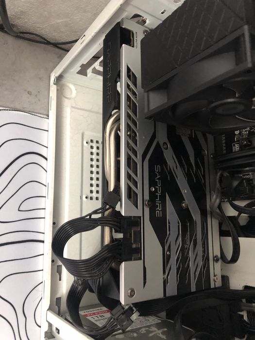 Продаю видеокарту rx 570 saphire nitro + 4gb