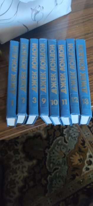 На руски: Джек Лондон, К. Чапек, М. Твен, Р. Л. Стивъндън