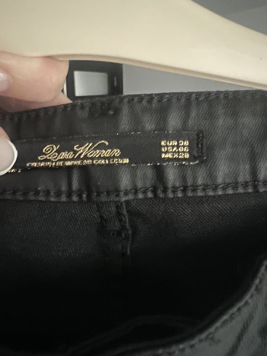 Pantaloni scurți Zara, mărimea 38