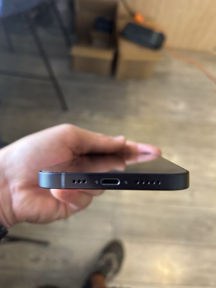 Iphone 12 64gb чисто нов