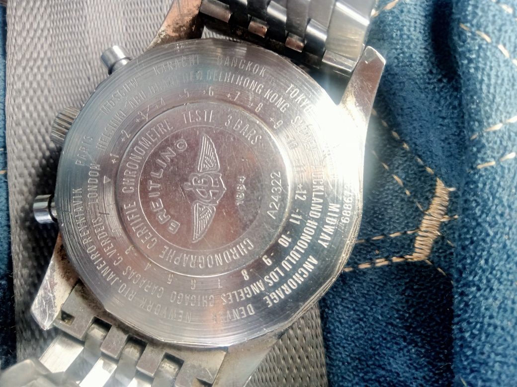 Часы наручные Breitling