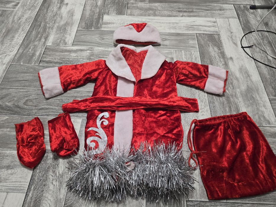 Продам новогодние костюмы в отличном состоянии