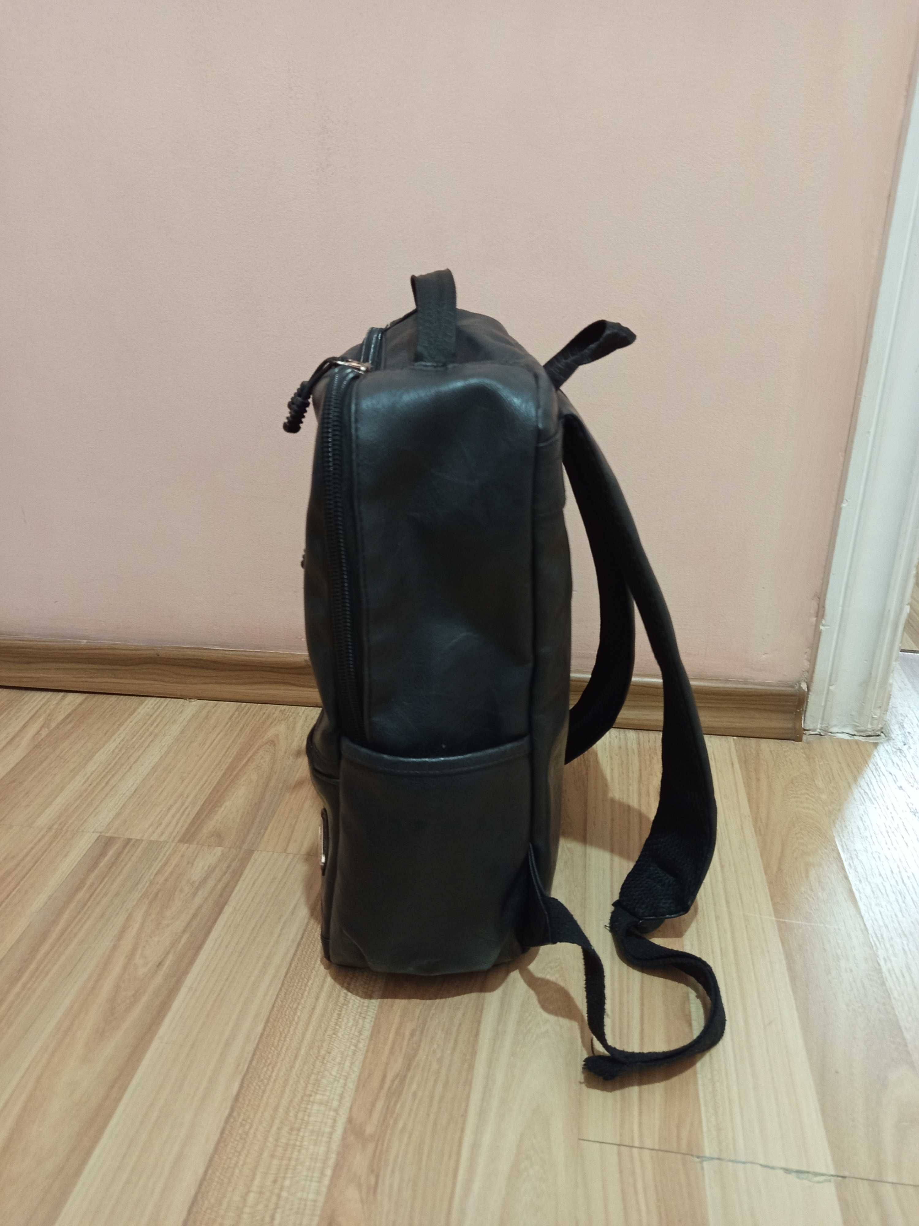 Продам  Рюкзак чёрный