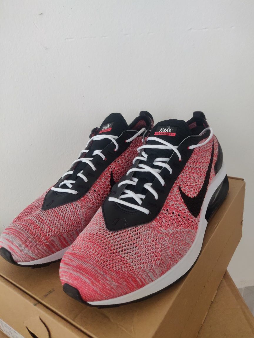 Nike Air Max Flyknit Racer номер 46