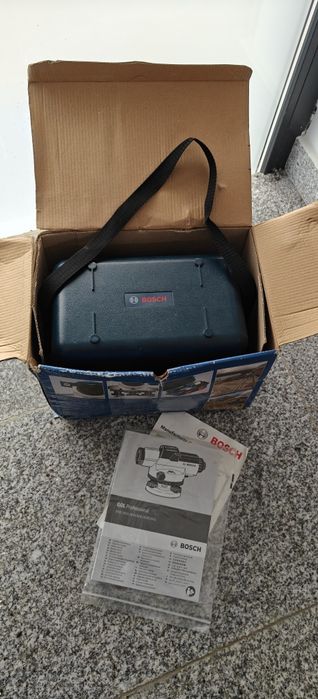 Nivela optica Bosch GOL 26 G