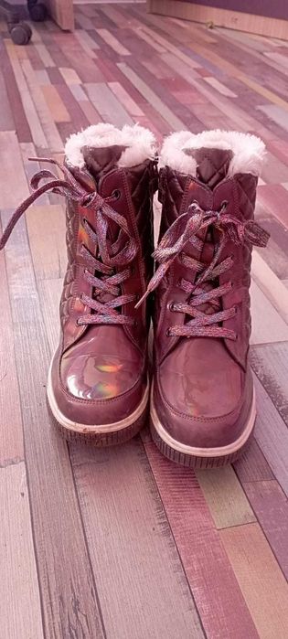 Vând ghete de iarna Nr 35