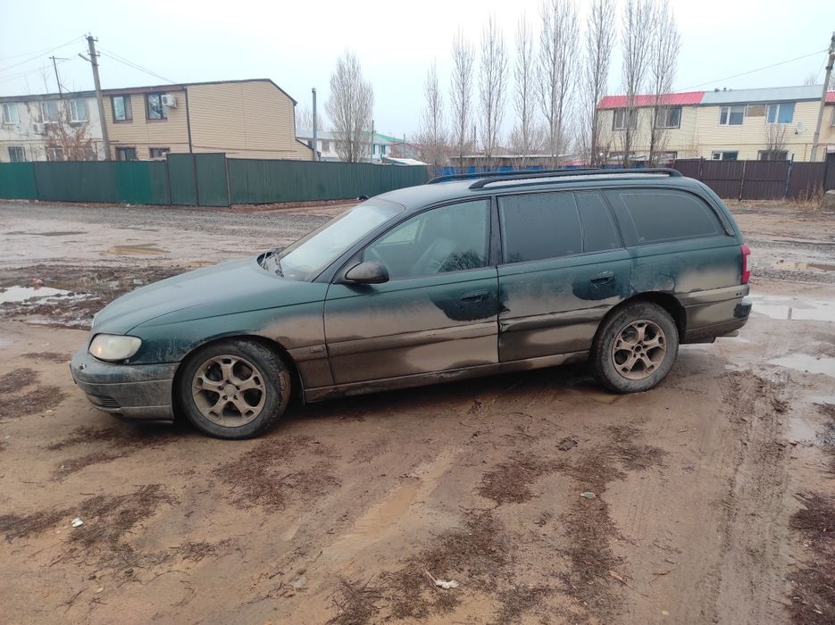 Срочно продам машину Опель омегу б 1995 г.в