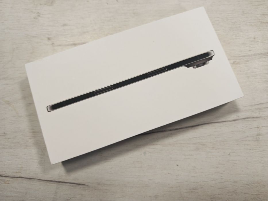 Запечатан iPhone Air 256 GB Гаранция