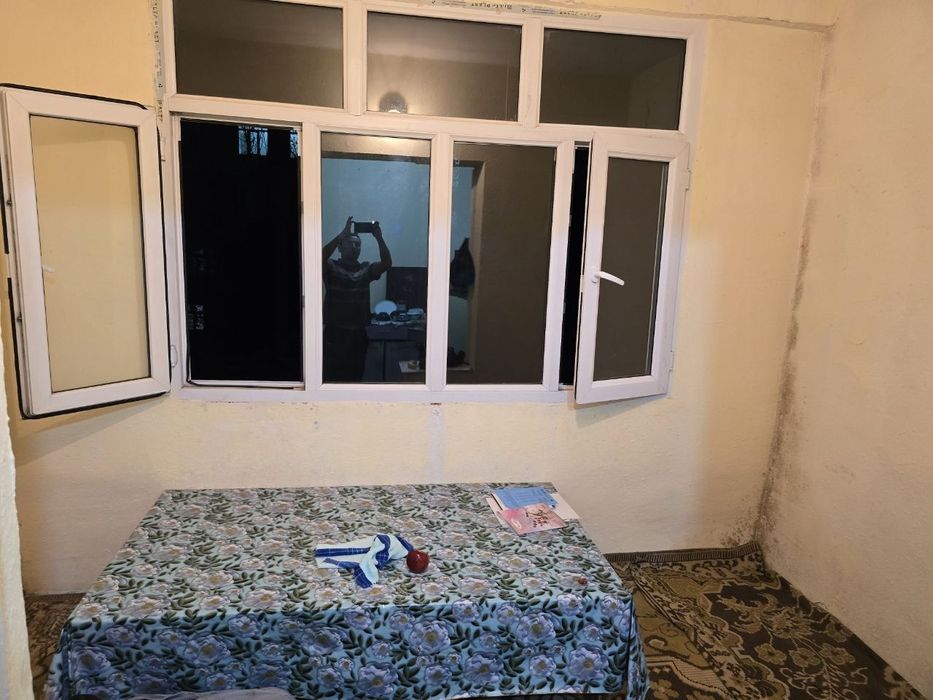 Чирчик шахар 
10-микрораён хавас ёнида 
#1-хона 3-етаж 2х3 балкони