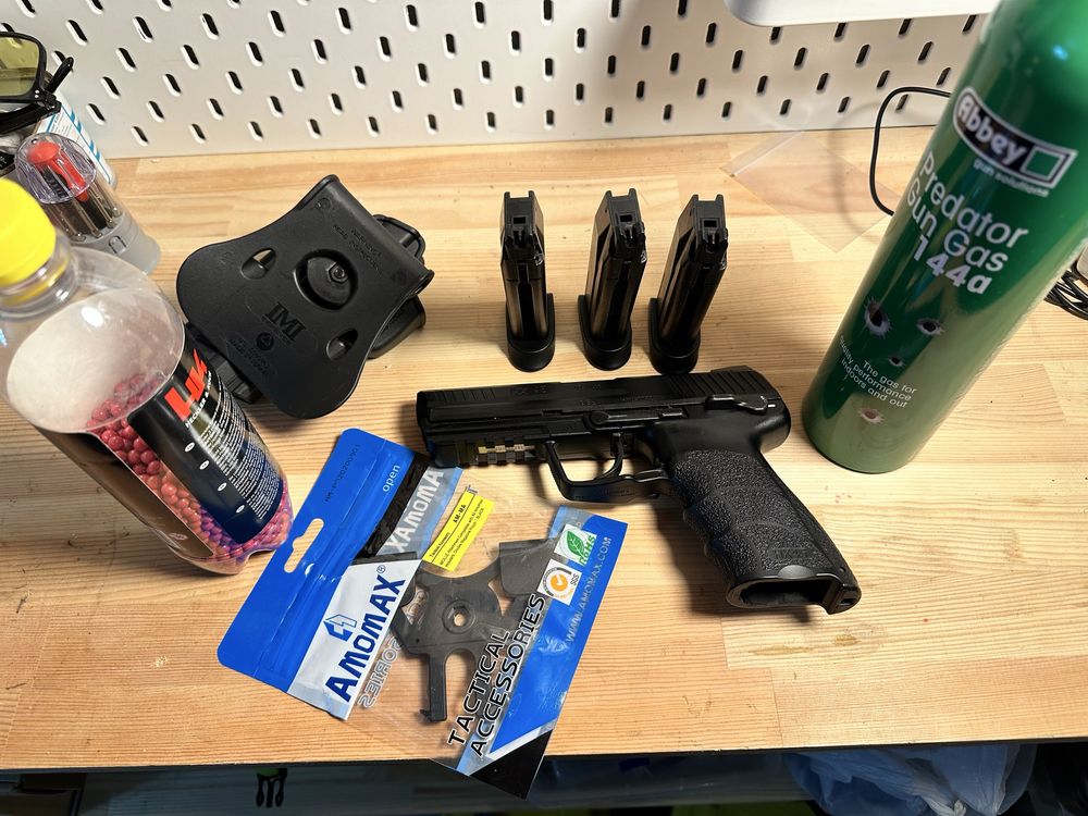Airsoft реплика на пистолет Tokyo Marui H&K45