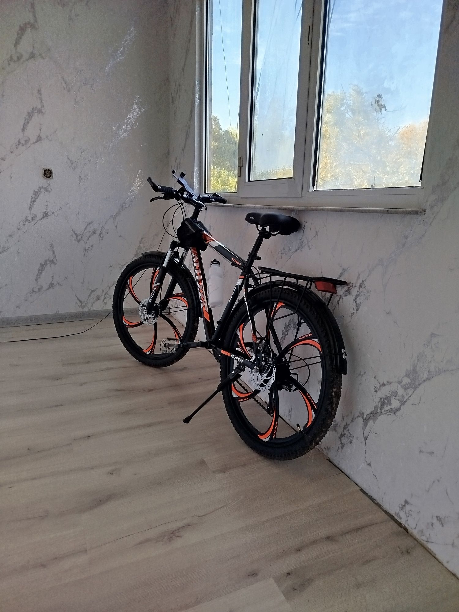 Altezza Roseski Velosiped