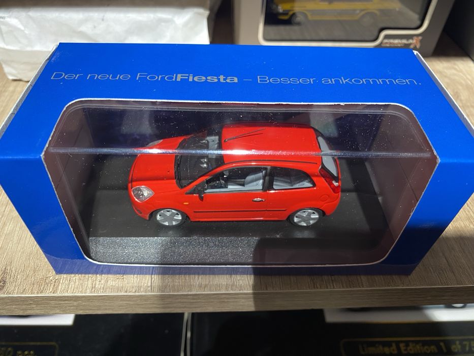 MINICHAMPS FORD FIESTA an 2001 machetă auto scara 1:43 3 uși
