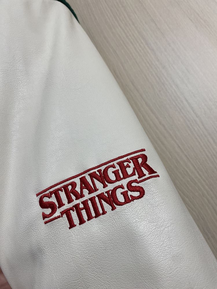 H&M stranger things jacheta varsity jordan nike