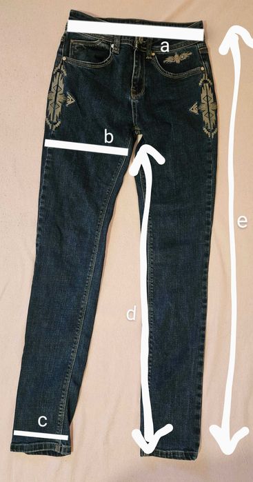 Тъмносини тесни Дънки със средна талия