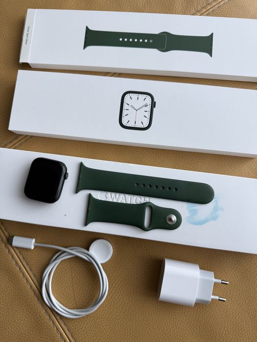 Часовник Apple Watch Series 7